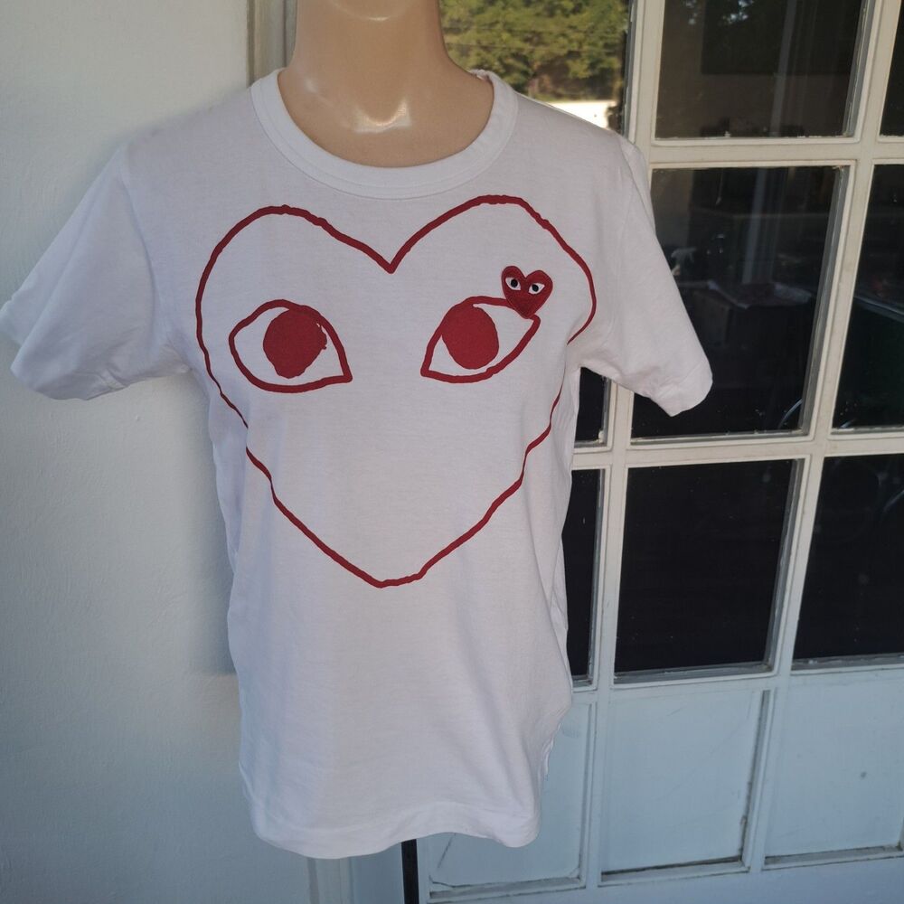 CDG Play Comme des Garcons Outline Heart T-Shirt Japan Large (XS) FLAWED Read